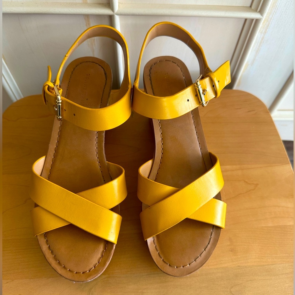 Tommy Hilfiger block sandals